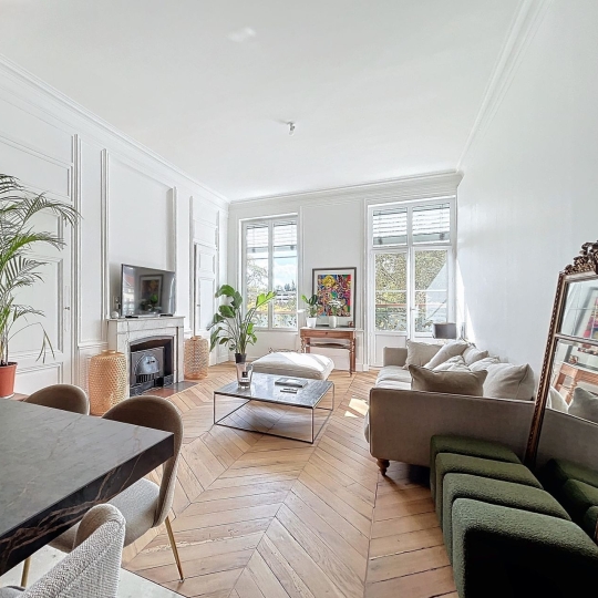  Annonces CALUIRE : Apartment | LYON (69002) | 80 m2 | 655 000 € 