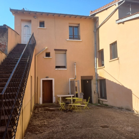  Annonces CALUIRE : Building | LA TOUR-DE-SALVAGNY (69890) | 162 m2 | 550 000 € 